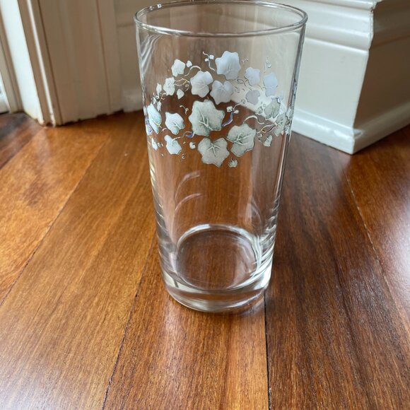 Corelle Callaway Ivy Glass - Picture 2 of 4